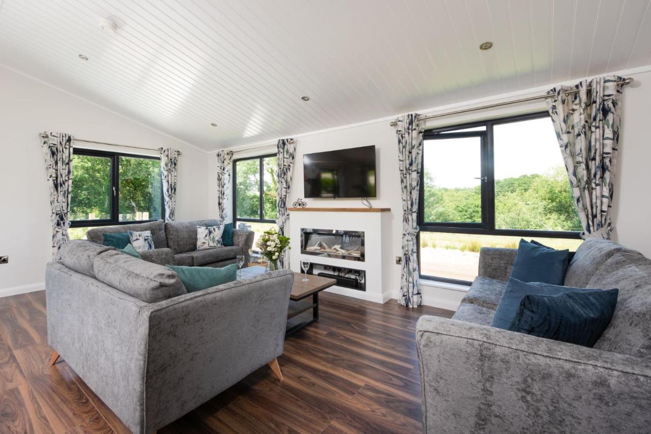 Lilac Lodge, 22 Roadford Lake Lodges 利夫顿 外观 照片