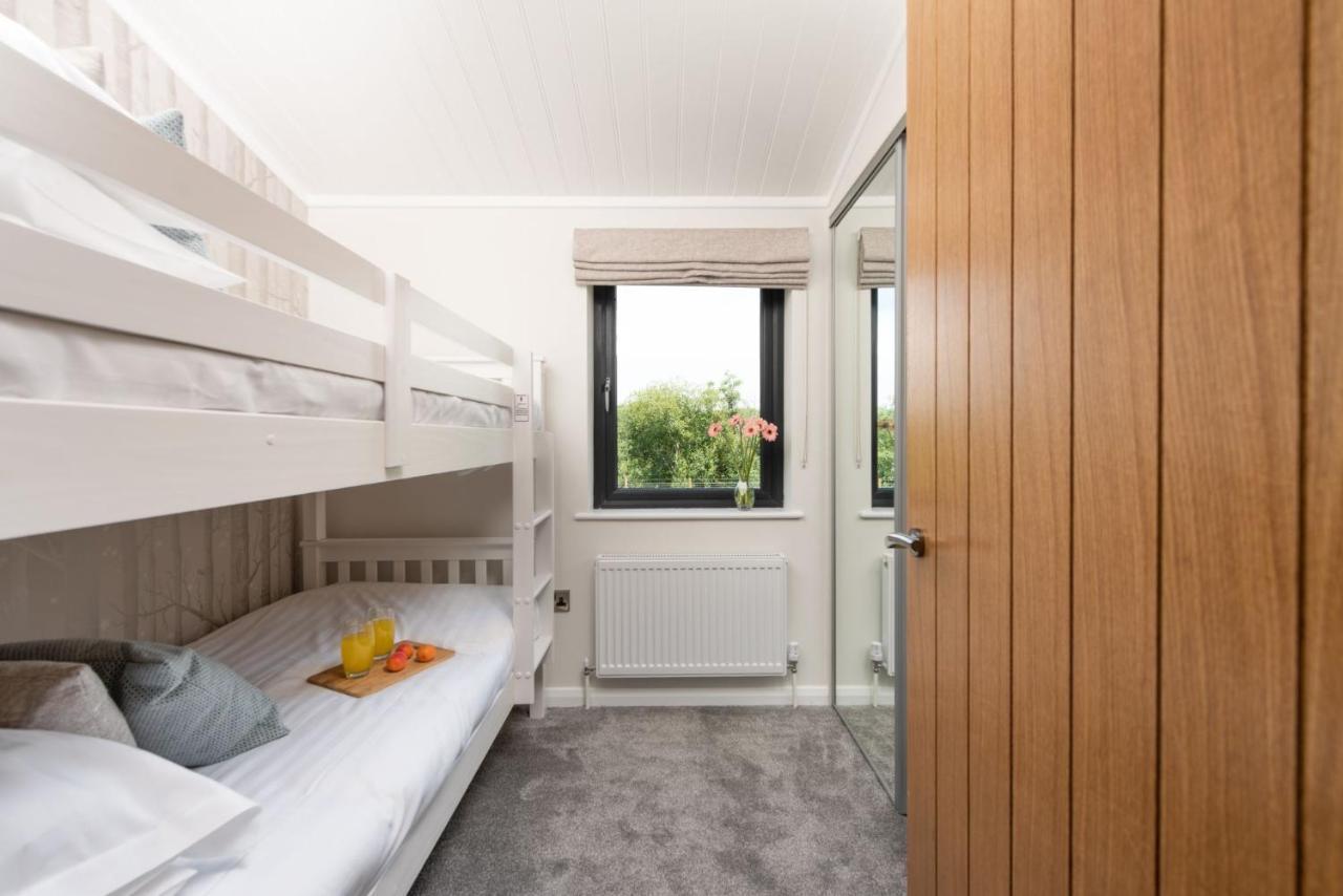 Lilac Lodge, 22 Roadford Lake Lodges 利夫顿 外观 照片