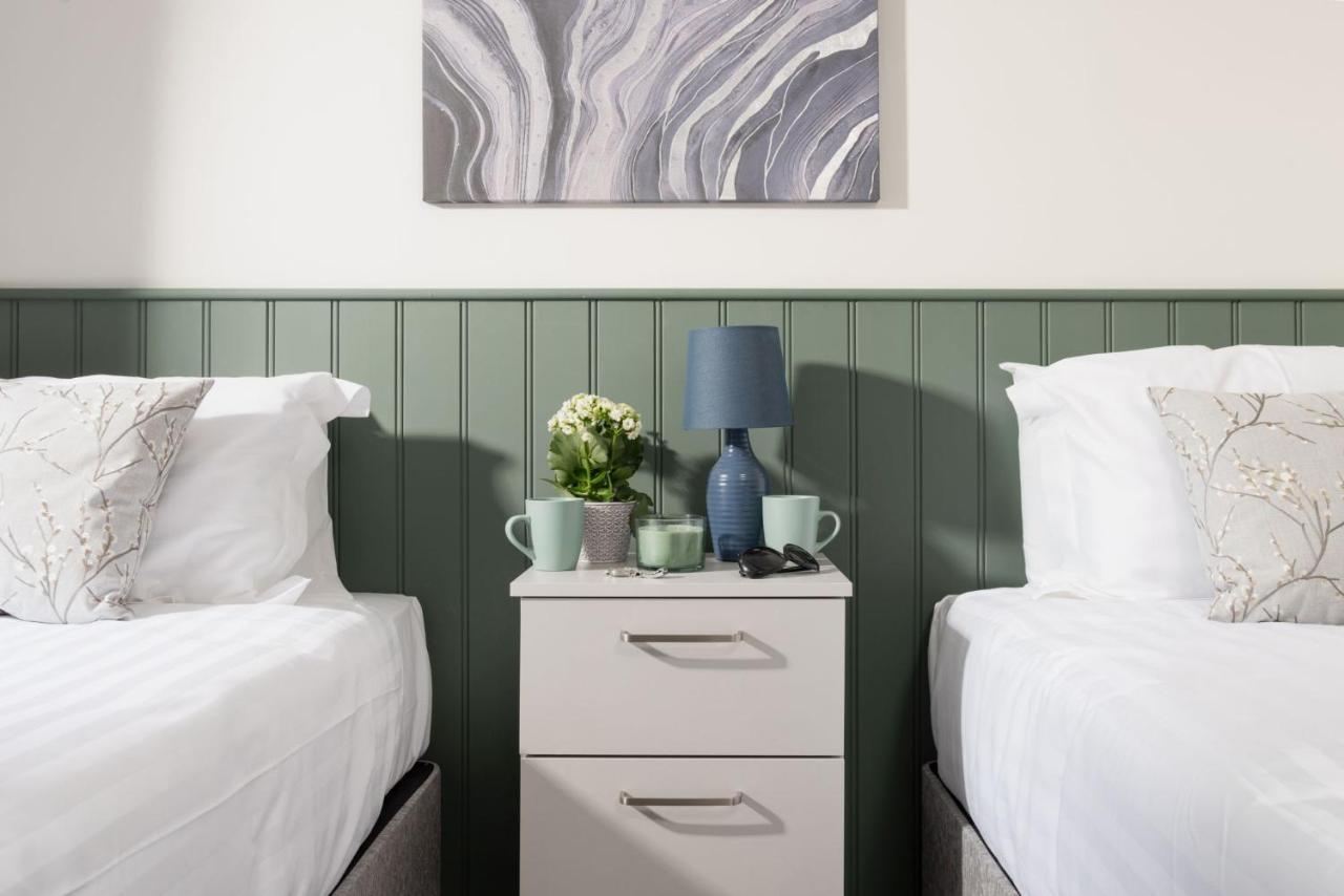 Lilac Lodge, 22 Roadford Lake Lodges 利夫顿 外观 照片
