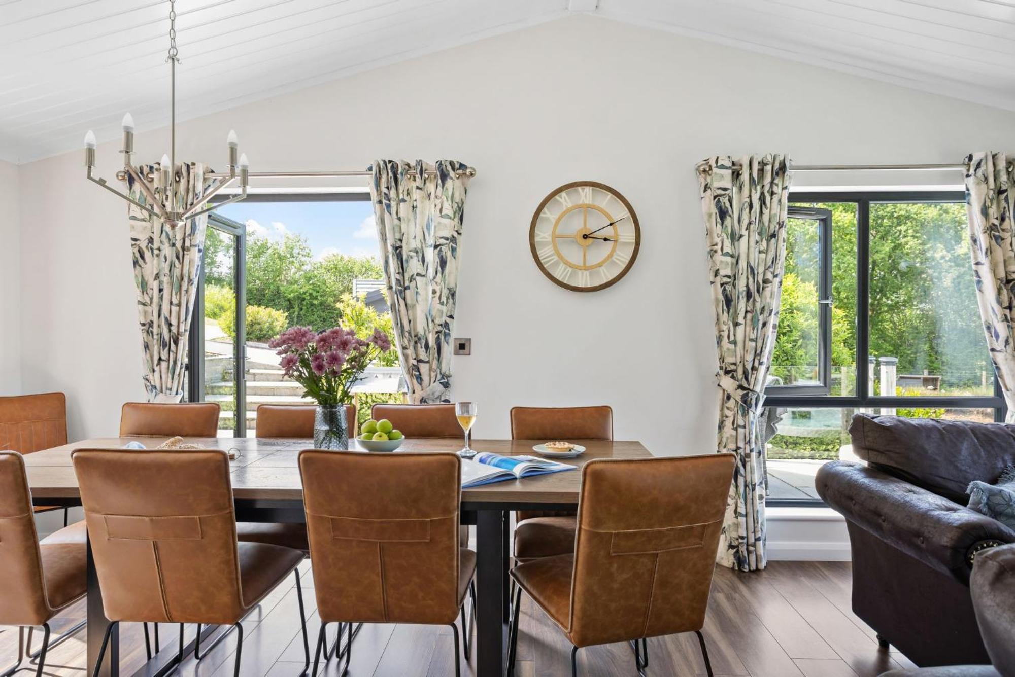 Lilac Lodge, 22 Roadford Lake Lodges 利夫顿 外观 照片