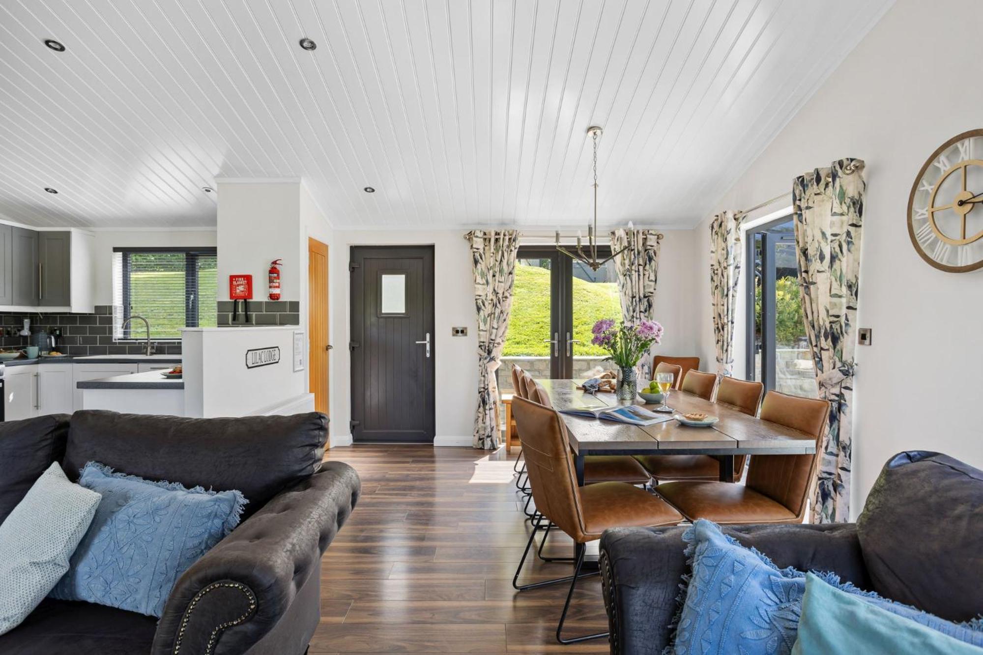 Lilac Lodge, 22 Roadford Lake Lodges 利夫顿 外观 照片