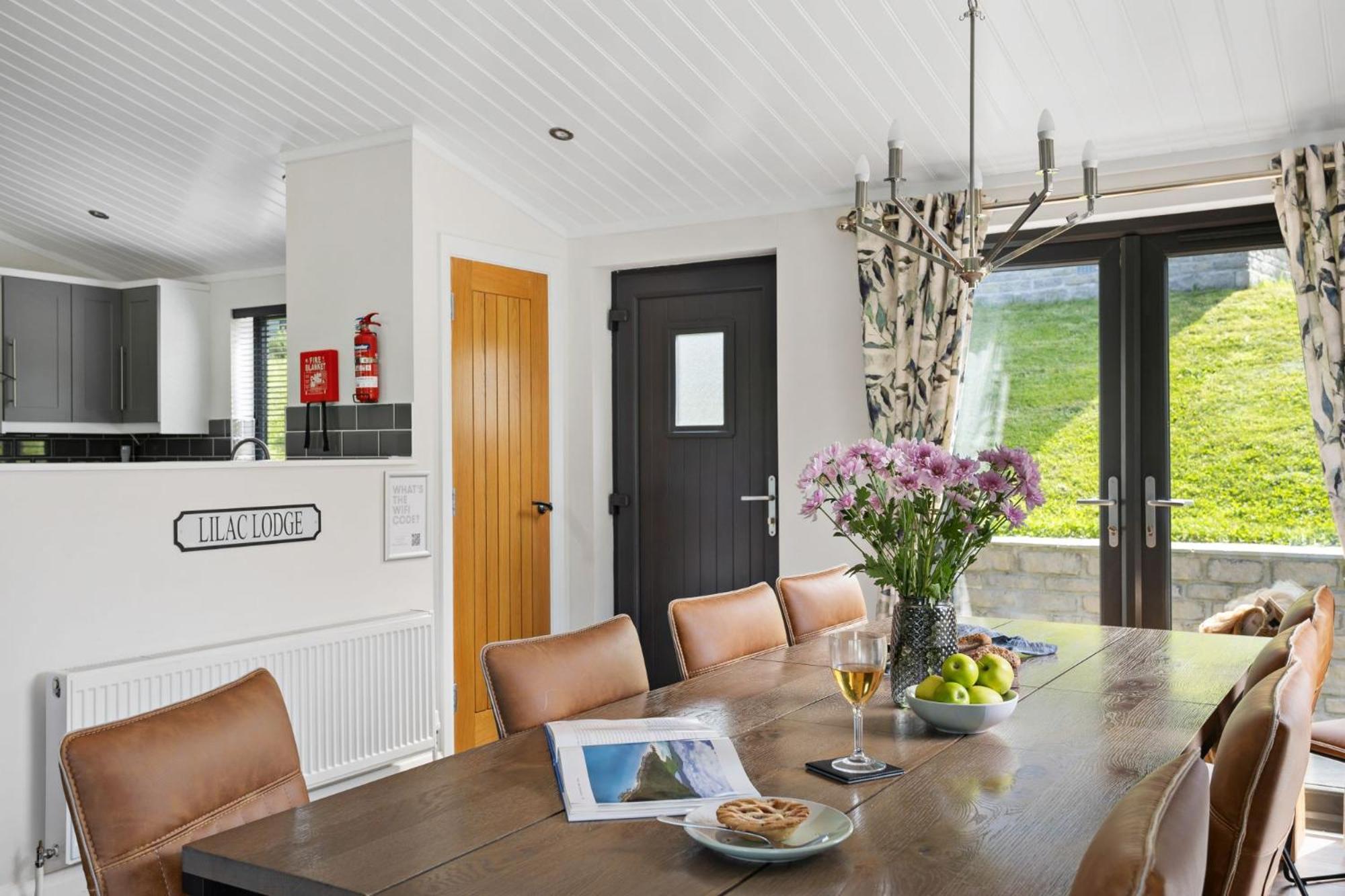 Lilac Lodge, 22 Roadford Lake Lodges 利夫顿 外观 照片